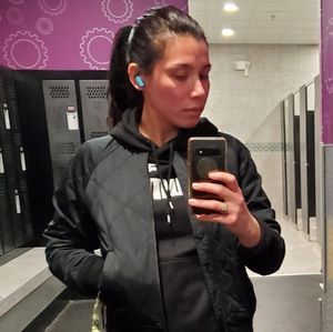 Meet your Posher, Lisa